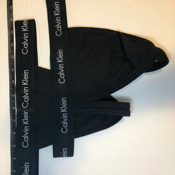 CK Thong Size M (One left) - Picture 2 of 3